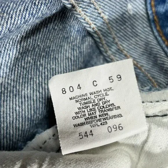 Vtg Levis 26501 0156 Jeans 28 x 30 USA Blue Denim Button Fly Tagged Womens 13